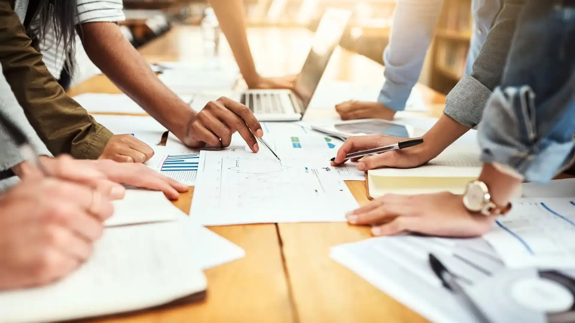 Case study - legal action reversed a costly absconding - HR Legal Experts